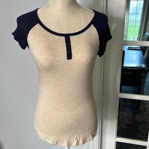 HIPPIE ROSE short sleeve baseball tee, navy/cream size XS